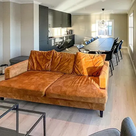4 Bedroom Awesome In * Herlø